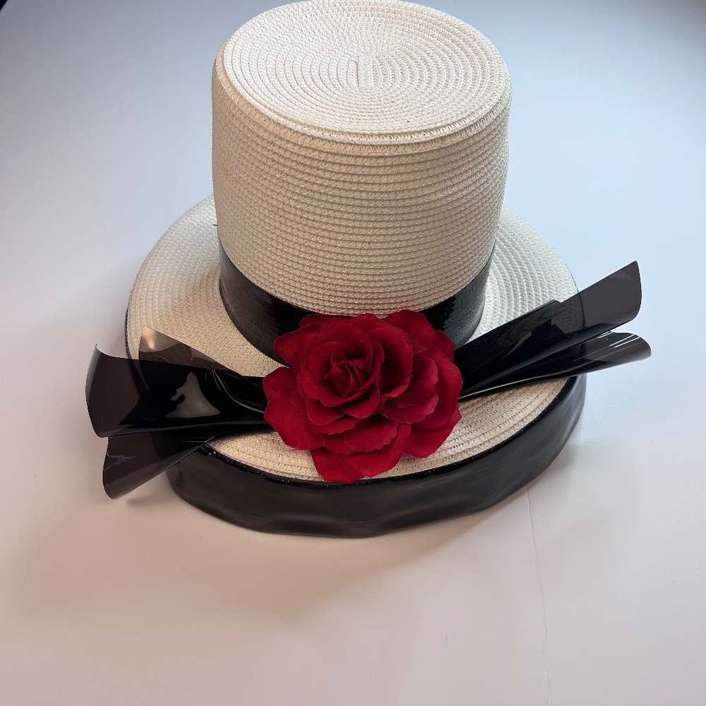 Dionne Hat “Cluless”